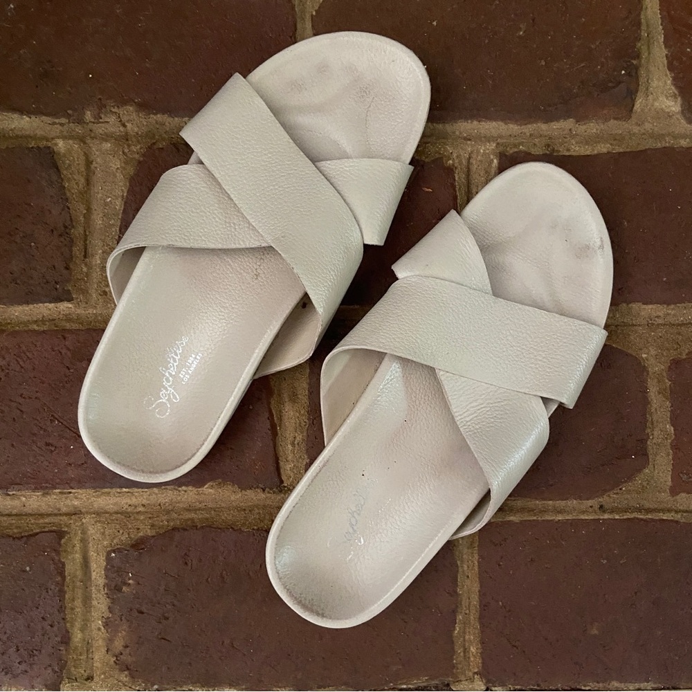 Seychelles Slides